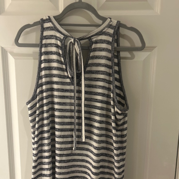 Tank - Picture 2 of 3